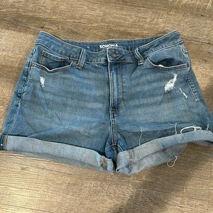Women’s Jean shorts cuffed Size 14 stretch Jean material